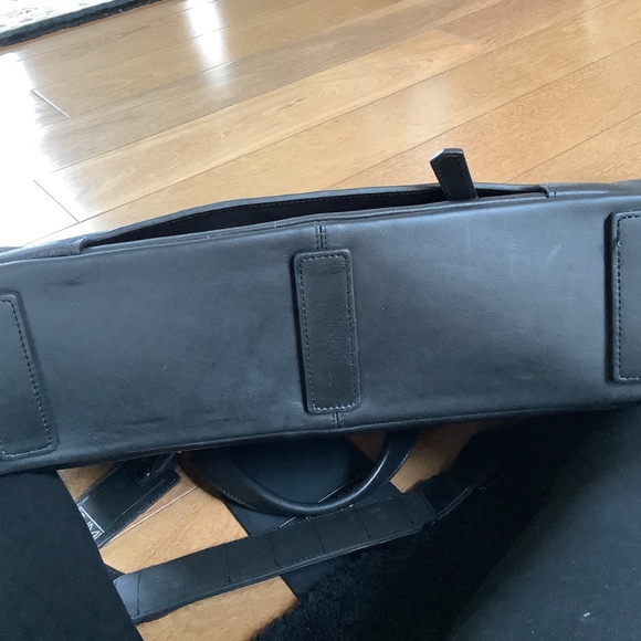 TUMI - Black Leather briefcase/Brand New - never used - Picture 10 of 11